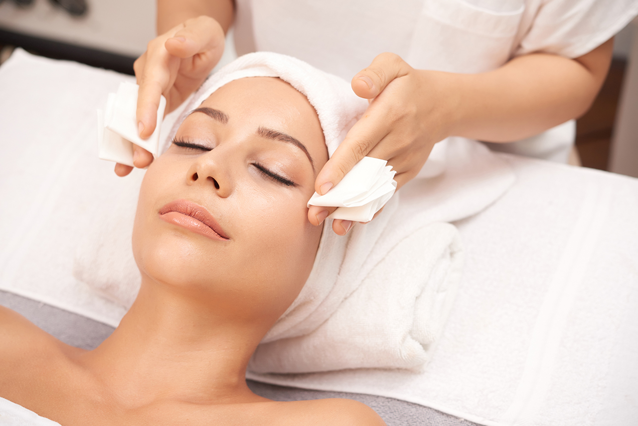 attractive-woman-getting-face-beauty-procedures-spa-salon